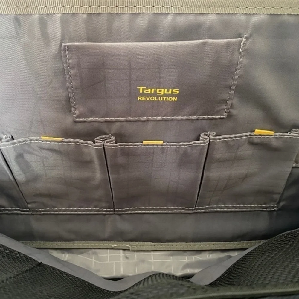 Targus Black Ballistic Canvas Nylon Mesh Fabric Safeport Laptop briefcas…